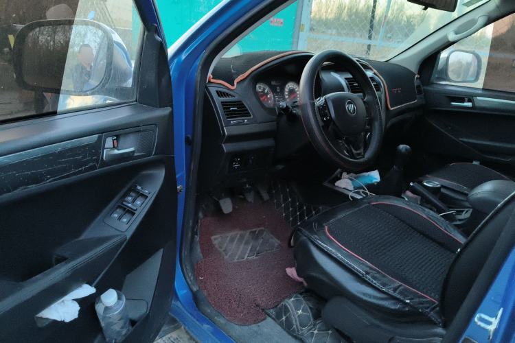 Used Foton Tunland 2018 2.4L E5 Two-Wheel Drive Elite Version 4G69S4M
