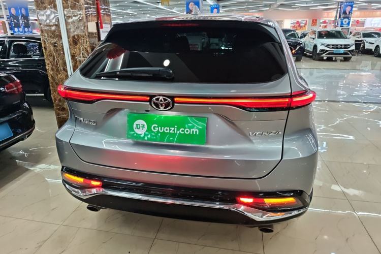 Used Toyota Venza 2022 2.0L CVT Two-Wheel Drive Luxury Edition