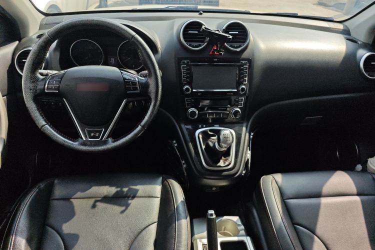 Used Haval H6 2015 Upgraded Model 1.5T Manual Two-Wheel Drive Elite Version