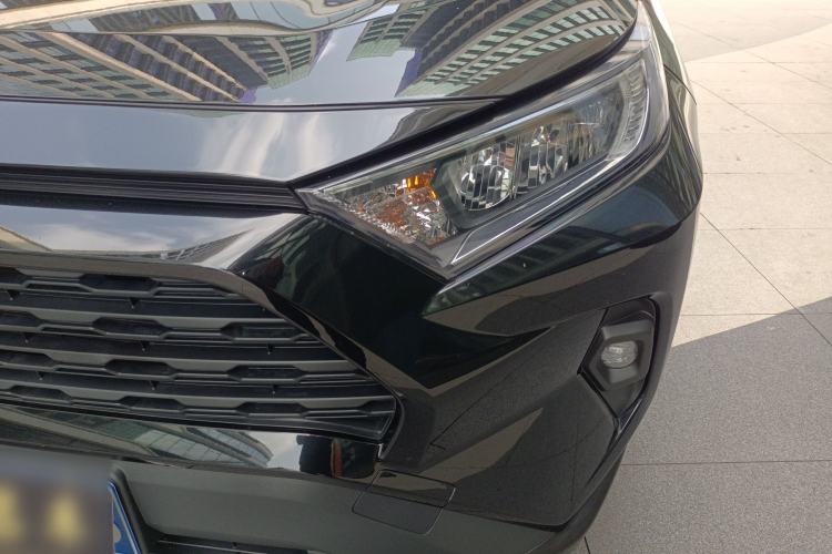 Used Toyota RAV4 2023 2.0L CVT Two-Wheel Drive Fashion Edition