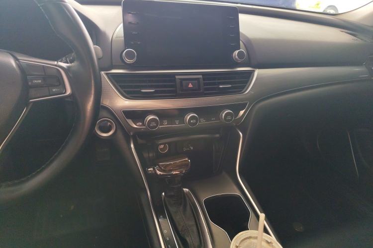 Used Honda Accord 2018 260TURBO Prestige Edition China VI Center Console