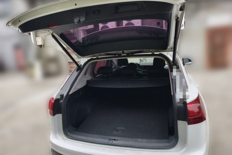 Used Volkswagen Tayron 2020 330TSI Two-Wheel Drive Luxury Smart Connectivity Version Trunk