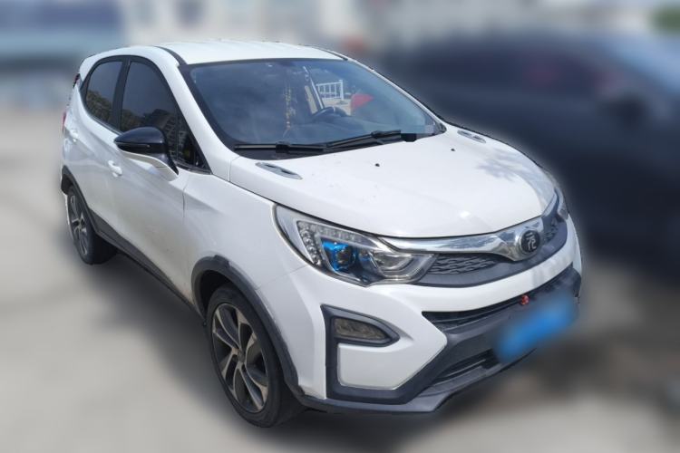 Used BYD Yuan 2016 1.5L Manual Comfort Model Front Right 45 Deg
