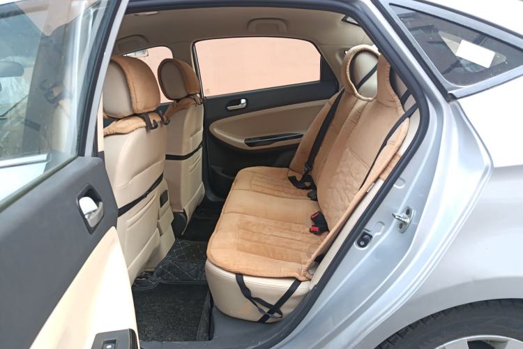 Used JAC Group J6 A30 2013 1.5L Manual Luxury Model China IV Standard