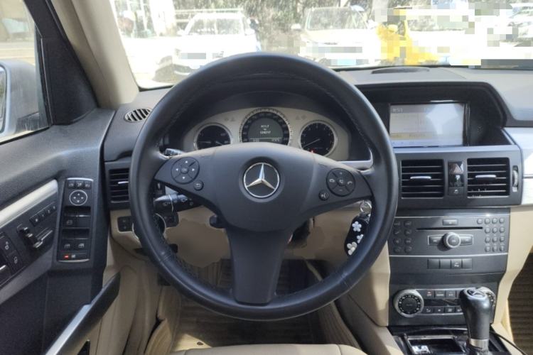 Used Mercedes-Benz GLK-Class 2011 GLK 300 4MATIC Fashion Model
