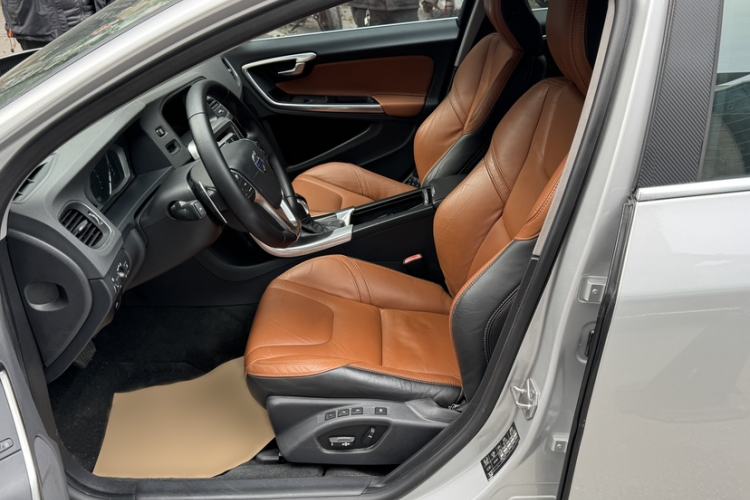 Used Volvo S60 2013 T5 Prestige Edition
