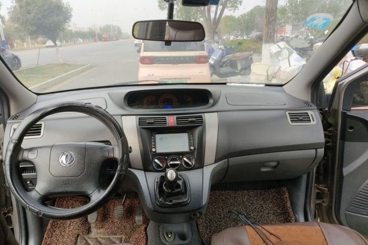 Used FORTHING Joyear 2011 1.5L Manual Luxury Edition
