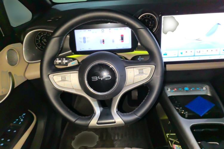 Used BYD Dolphin 2025 Intelligent Driving Version 410 km Fashion Edition Steering Wheel
