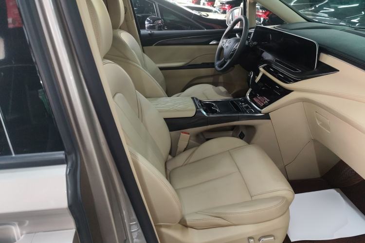 Used Buick GL8 2023 ES Lu Zun Deluxe Model
