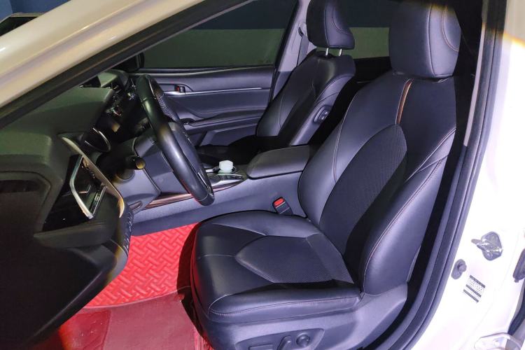 Used Toyota Camry 2019 2.5G Luxury Edition China VI Standard
