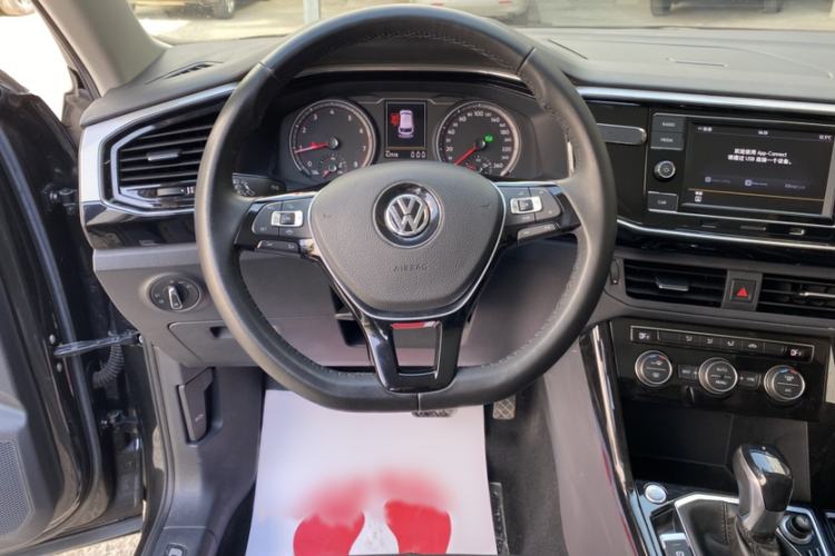 Used Volkswagen Tayron 2019 330TSI Two-Wheel Drive Luxury Model China VI Standard Steering Wheel