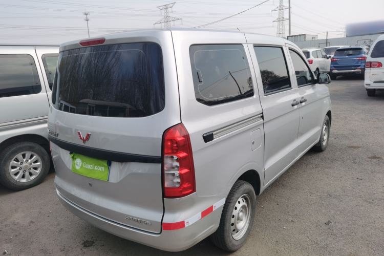 Used Wuling Hongguang V 2022 1.5L Jingqu Edition Electric-Assist LAR Rear Right 45 Deg