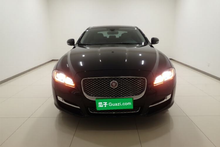 Used Jaguar XJ 2016 XJL 2.0T Two-Wheel-Drive Elegant Business Edition
