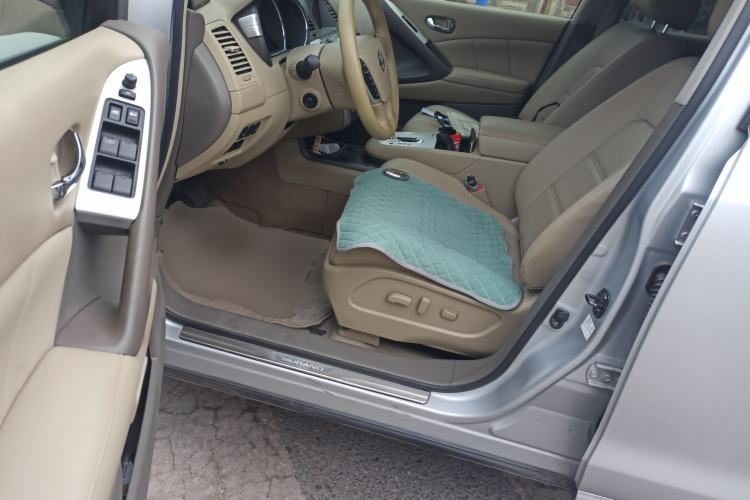 Used Nissan Murano 2011 3.5L CVT
