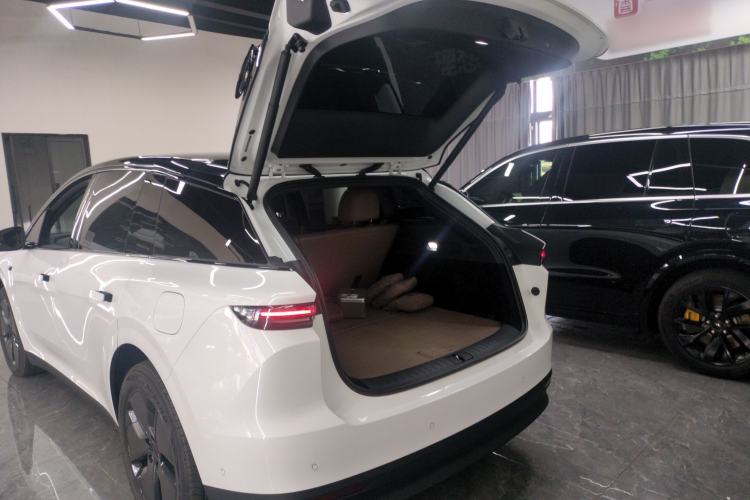 Used Li Auto i6 2025 Model Two-Wheel-Drive Standard Type