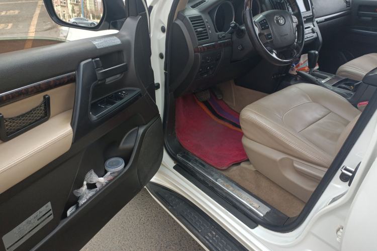 Used Toyota Land Cruiser  Driver Seat