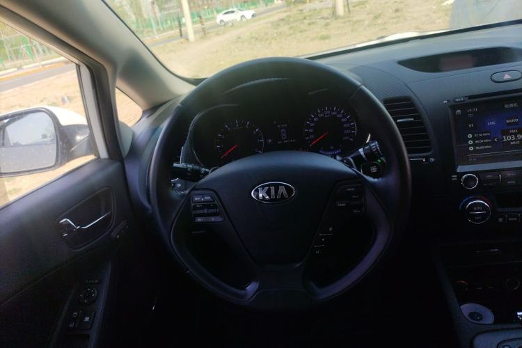 Used Kia K3 2013 1.6L Automatic Premium Steering Wheel