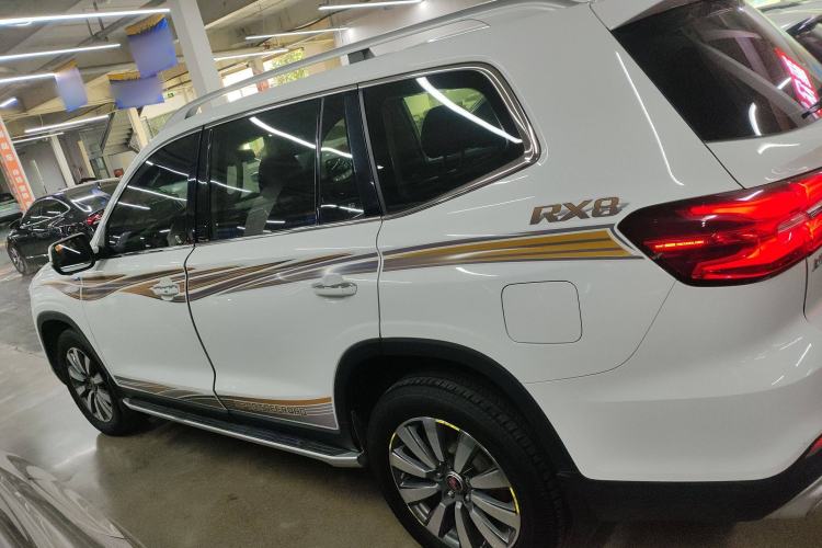 Used Roewe RX8 2018 30T Smart Connectivity Two-Wheel Drive Flagship Edition
