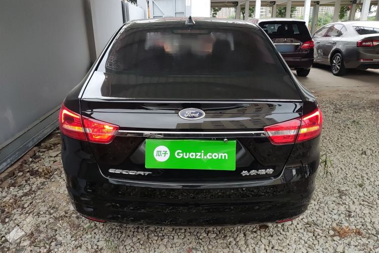 Used Ford Escort 2015 1.5L Automatic Fashion Model