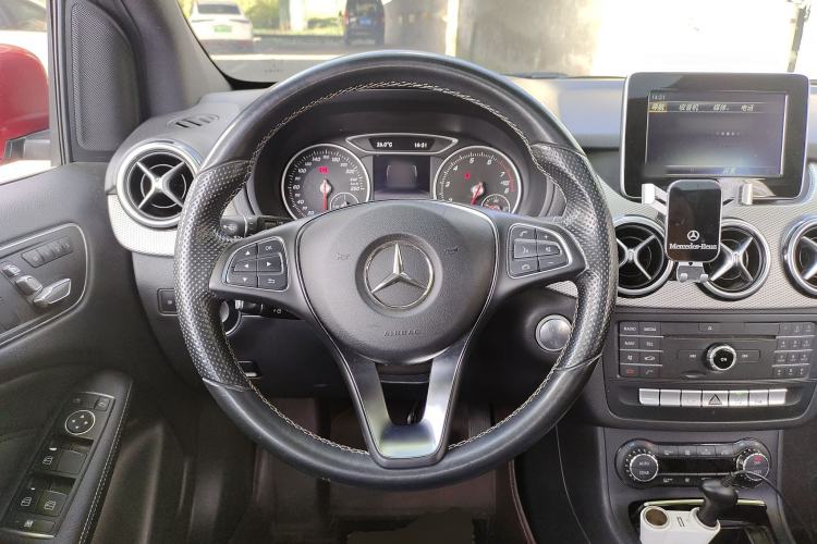 Used Mercedes-Benz B-Class 2015 B 200 Fashion Model