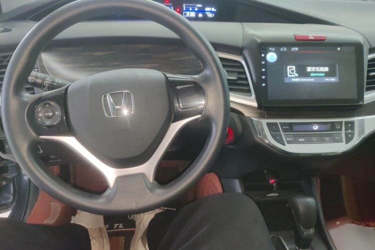 Used Honda Jade 2017 1.8L automatic Comfort version 5 seats
