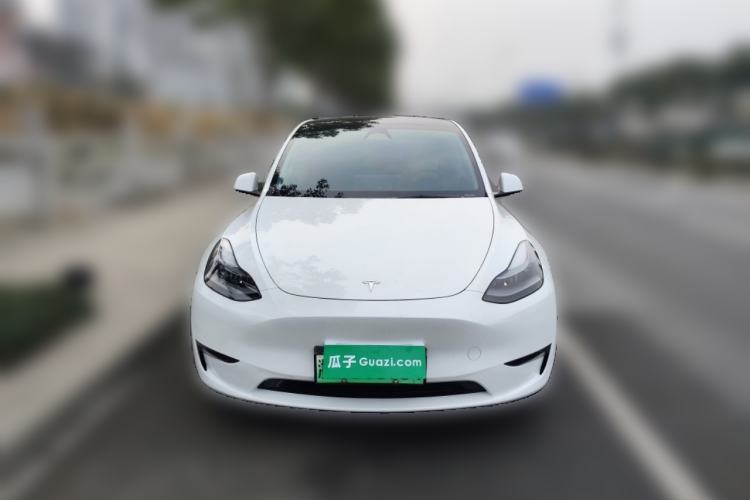 Used Tesla Model Y 2024 Long-Range All-Wheel-Drive Version Front