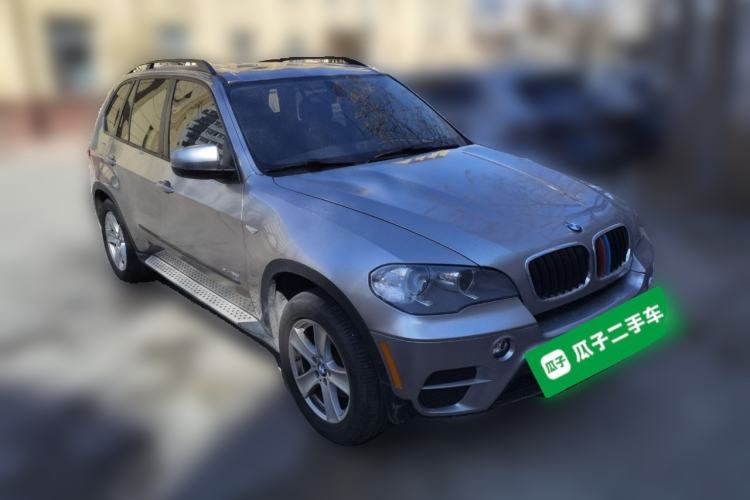 Used BMW X5 2011 xDrive35i low-power version U.S. specification Front Right 45 Deg