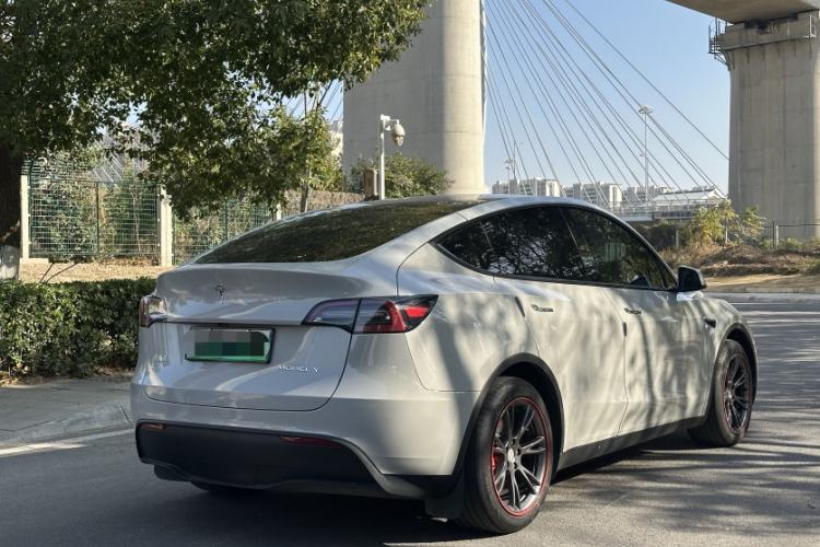 Used Tesla Model Y 2023 Rear-Wheel-Drive Version