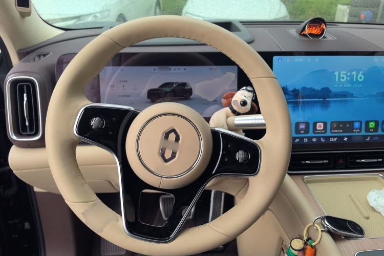 Used Hima AITO M9 2024 Range-Extended Ultra Version 42 kWh 6-Seater Model Steering Wheel