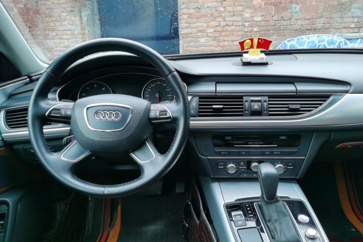 Used Audi A6L 2014 TFSI Standard Model Center Console