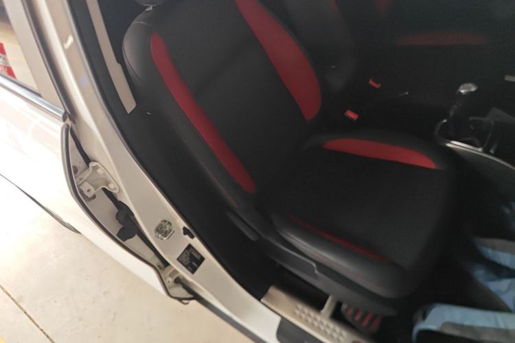 Used CHANGAN CS15 2016 1.5L Manual Luxury Edition
