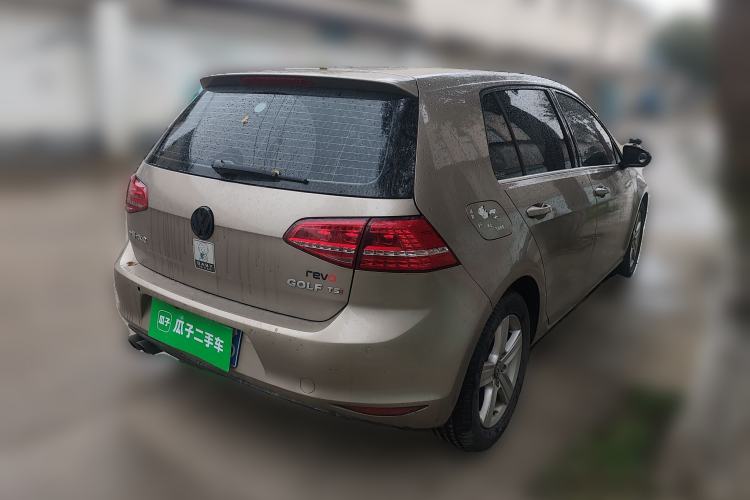 Used Volkswagen Golf 2015 1.4TSI Automatic Luxury Model
