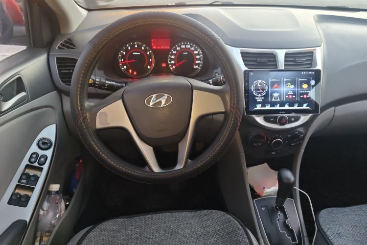 Used Hyundai Verna (older generation) 2014 1.4L Automatic Leading-Edge GLX
