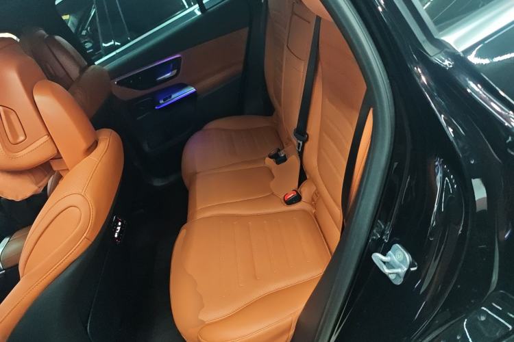 Used Mercedes-Benz GLC 2023 Refreshed GLC 300 L 4MATIC Dynamic Edition 5 Seats Left Rear Seat