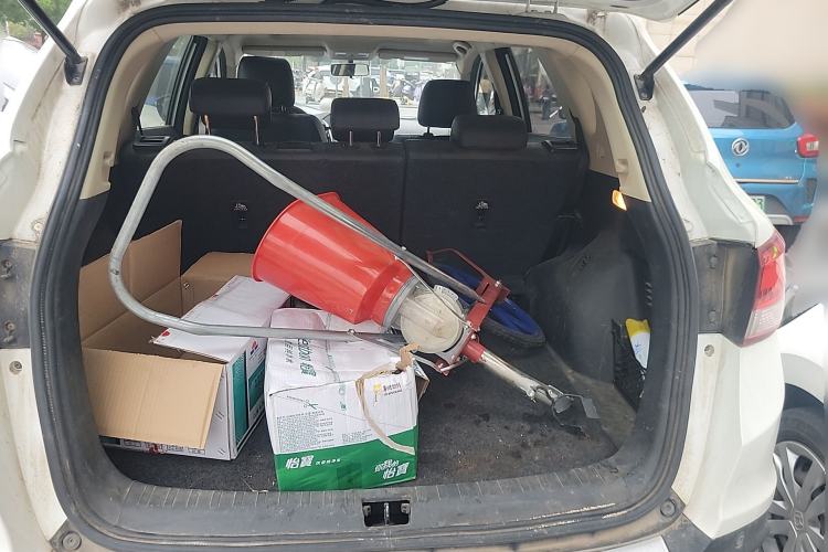 Used Dongfeng Aeolus AX7 2015 2.0L Automatic Zhiyi Trim Trunk