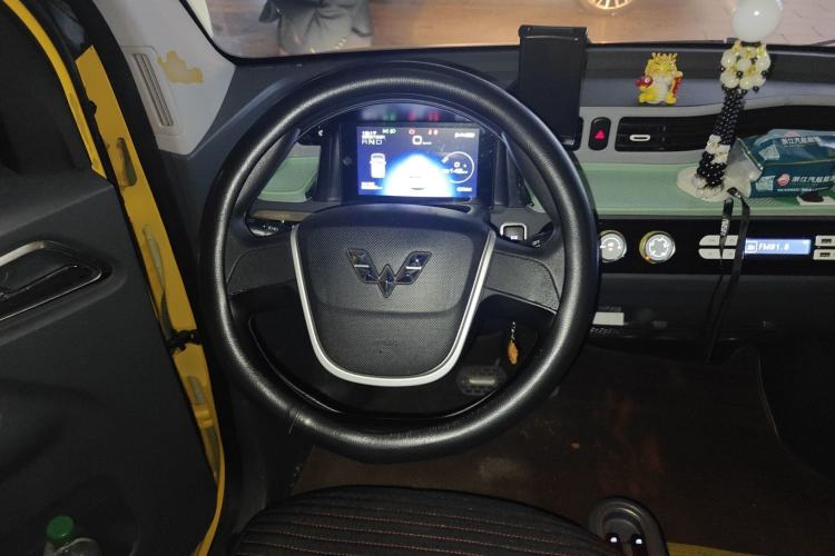 Used Wuling Hongguang MINIEV 2021 Macaron Premium Model – Lithium Iron Phosphate