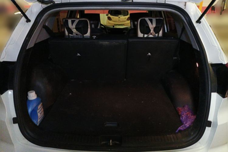 Used Hyundai ix25 2017 1.6L Automatic Smart Version Trunk