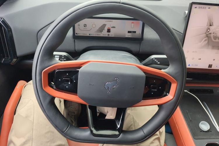 Used Ford Bronco 2026 Model Yuanwan Range-Extended Steering Wheel