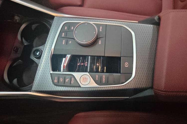 Used BMW 3 Series 2024 325i M Sport Night Edition Package Gear Lever