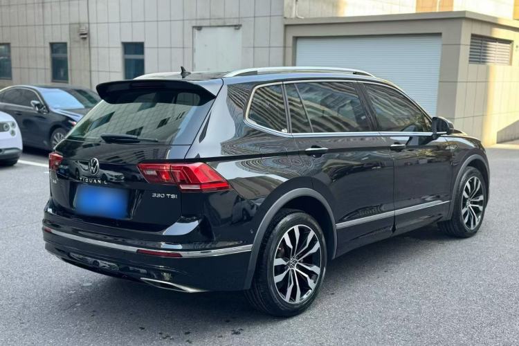 Used Volkswagen Tiguan L 2021 330TSI Automatic Two-Wheel Drive R-Line Enhanced Edition Exterior 4