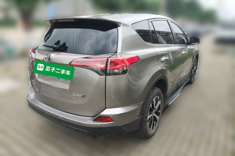 Used Toyota RAV4 2019 2.0L CVT Two-Wheel Drive Fashion X Limited Edition China V Standard