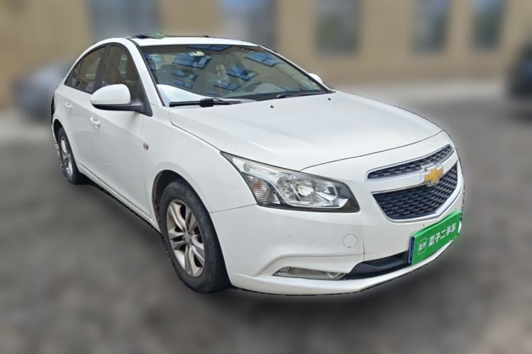 Used Chevrolet Cruze 2015 1.5L Classic SE AT Front Right 45 Deg