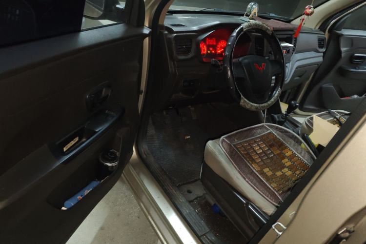 Used Wuling Hongguang V 2021 1.5L Jingqu Version LAR