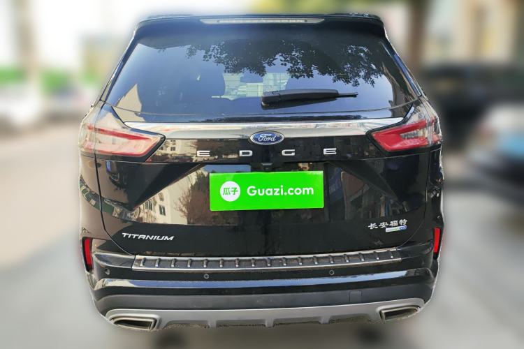 Used Ford Edge 2021 PLUS EcoBoost 245 Two-Wheel-Drive Titanium 7-Seater
