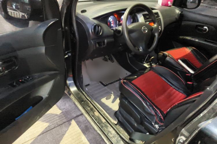 Used Nissan Livina 2013 1.6XE Manual Comfort Edition