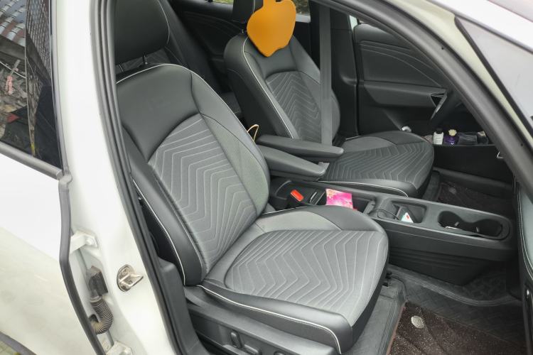 Used Volkswagen ID.3 2025 Smart Edition Outstanding Model Right Front Seat