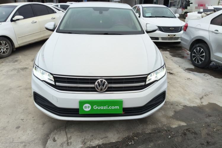 Used Volkswagen Bora 2020 1.5L Manual Fashion Edition
