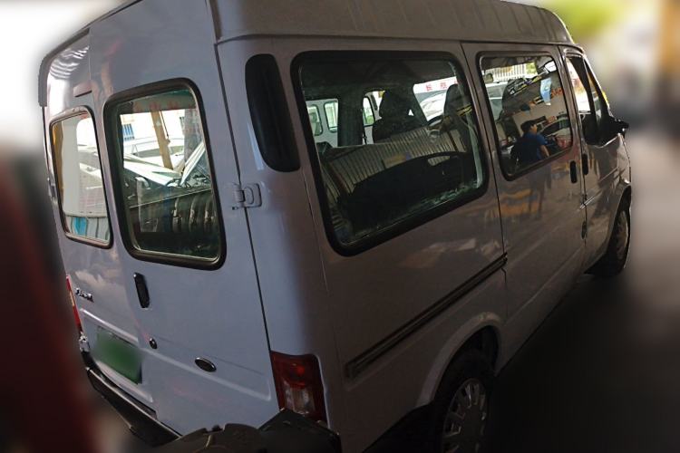 Used JMC Transit 2017 2.8T Commercial Version Short Wheelbase Mid-Roof 6/7/8-Seater JX493