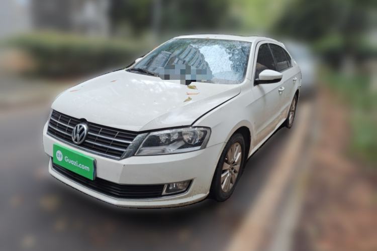 Used Volkswagen Lavida 2013 1.6L Manual Comfort Edition