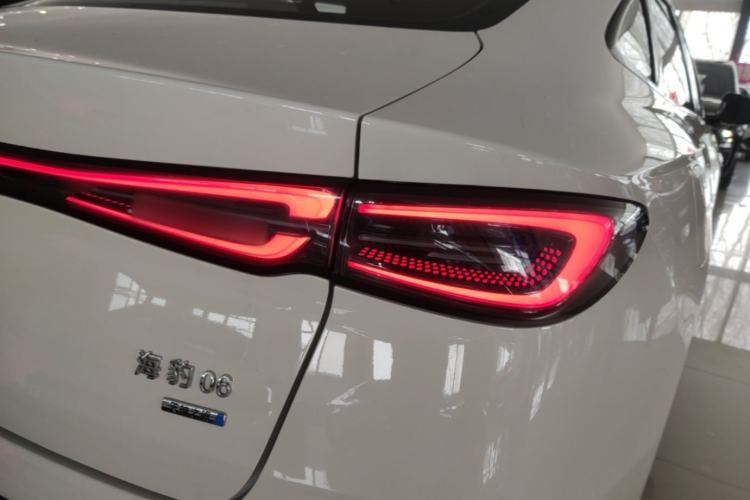 Used BYD Seal 06 New Energy 2024 DM-i 80KM Luxury Model Right Rear Taillight